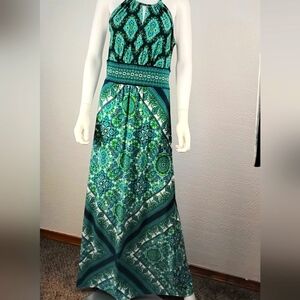 Green Halter Sleeveless Maxi Sundress for Resort Wear